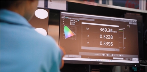 精研視訊，匠心智造 AOC商用顯示器榮膺2024年度政府采購顯示器優(yōu)選品牌獎(jiǎng)